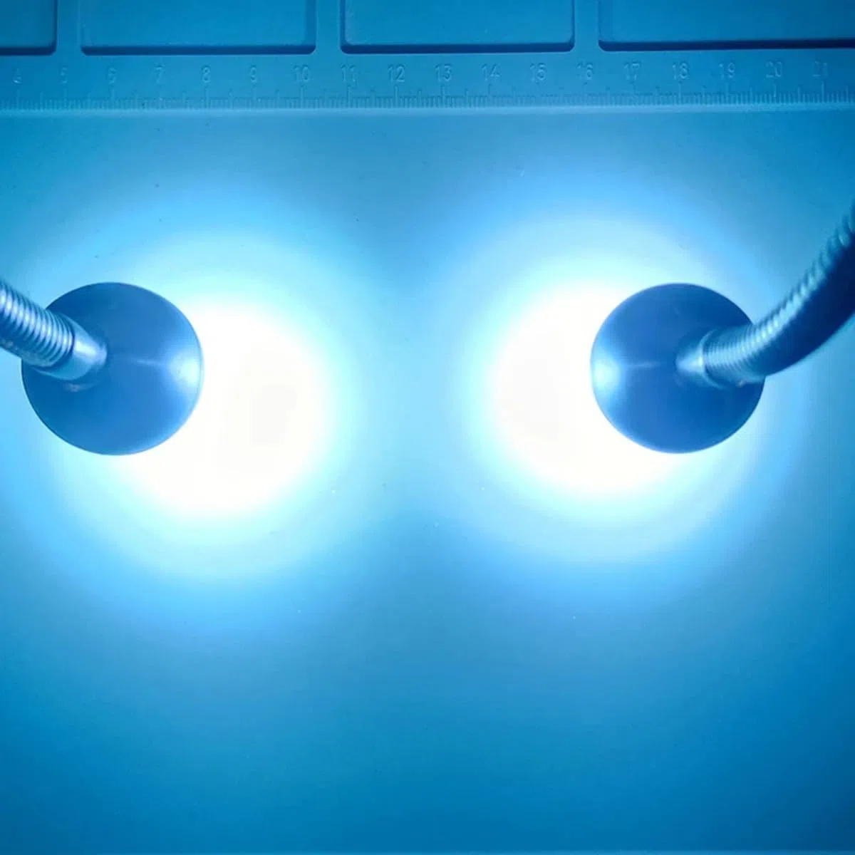 Accesorios Para Microscopios Foco de cuello de cisne doble, foco LED ajustable, lámpara iluminadora de pilar de 25/32 mm con cuello de cisne for microscopio estereoscópico, cámara digital Durabilidad