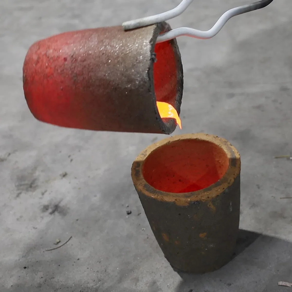 Crisol de grafito de carburo de silicio para fundición de oro, plata, latón, aluminio, ideal para aplicaciones de cobre de 12 kg o aluminio de 4 kg
